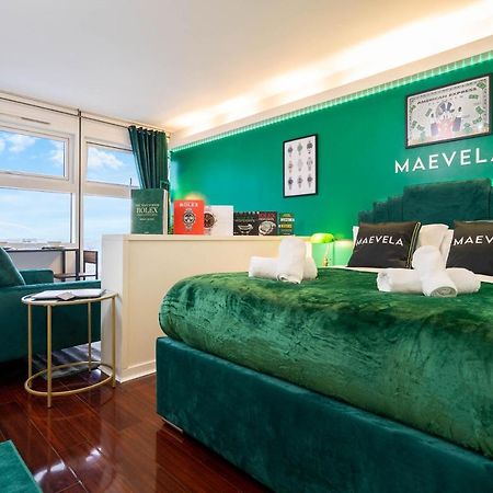 Maevela Apartments - Top Floor Rolex Themed Studio Apt Inside The Cube, Mailbox - Free Netflix & Wifi Birmingham Buitenkant foto