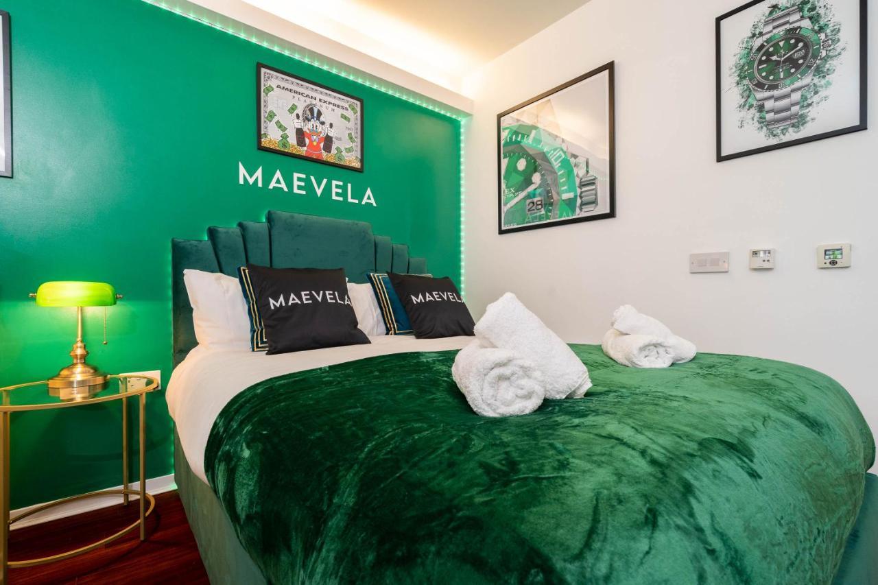 Maevela Apartments - Top Floor Rolex Themed Studio Apt Inside The Cube, Mailbox - Free Netflix & Wifi Birmingham Buitenkant foto